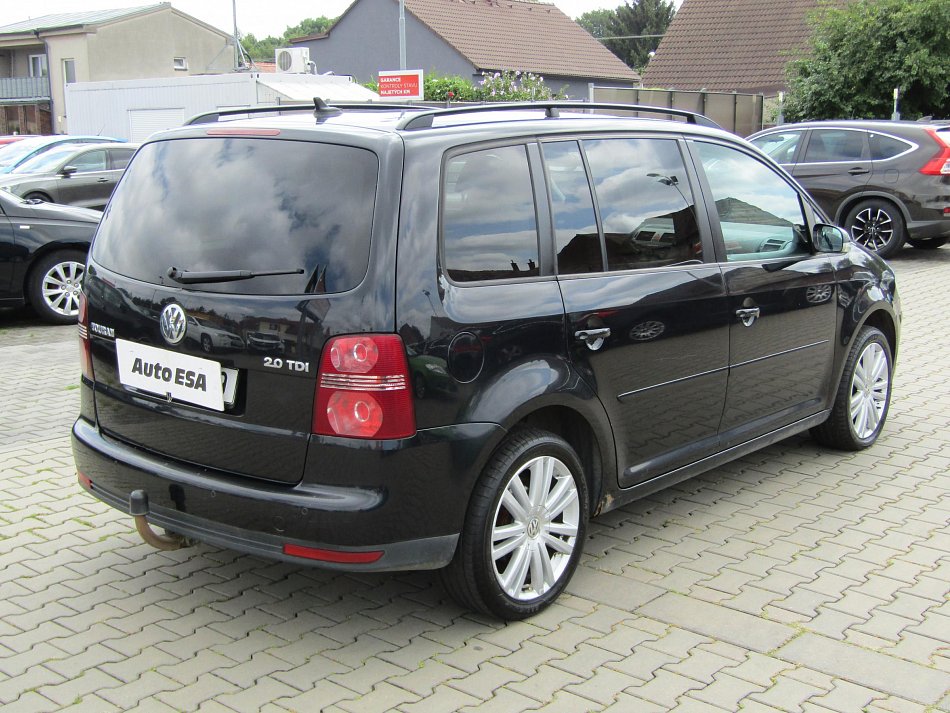 Volkswagen Touran 2.0 TDi 