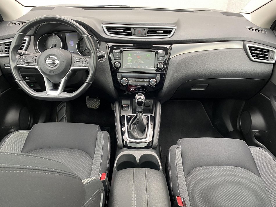 Nissan Qashqai 1.3 DiG-T N-Connecta