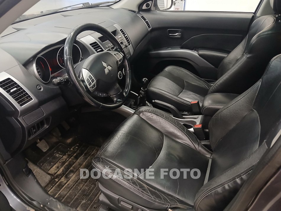 Mitsubishi Outlander 2.0Di-D 