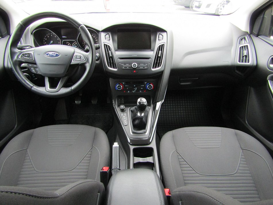 Ford Focus 1.5 EB Titanium