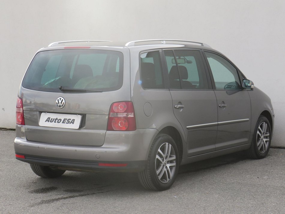 Volkswagen Touran 2.0TDi Highline