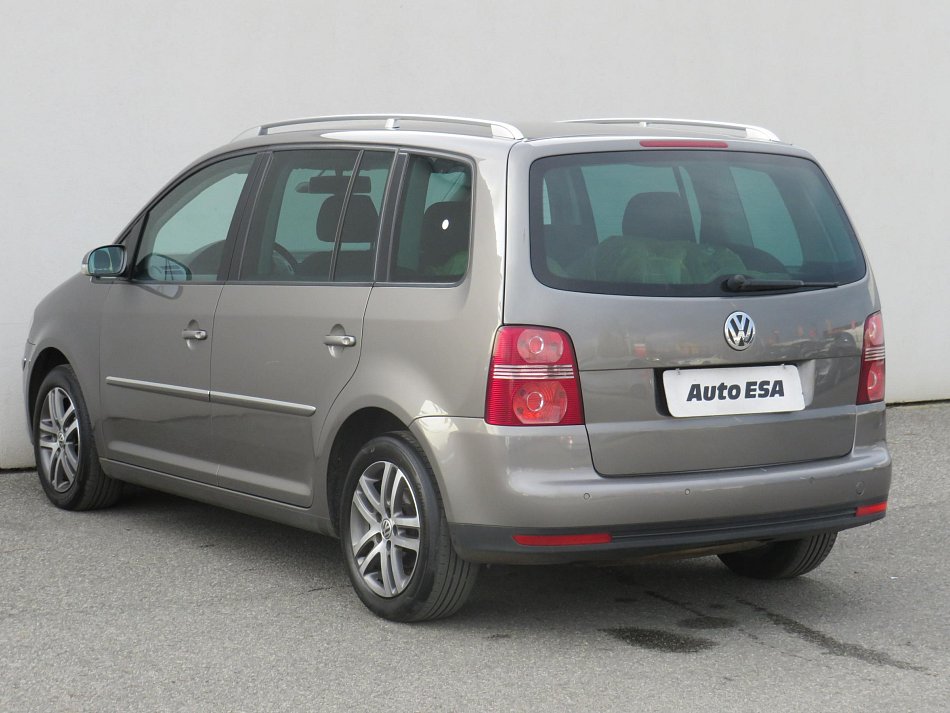 Volkswagen Touran 2.0TDi Highline