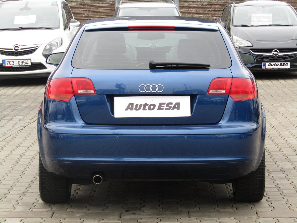 Audi A3 1.6i Attraction