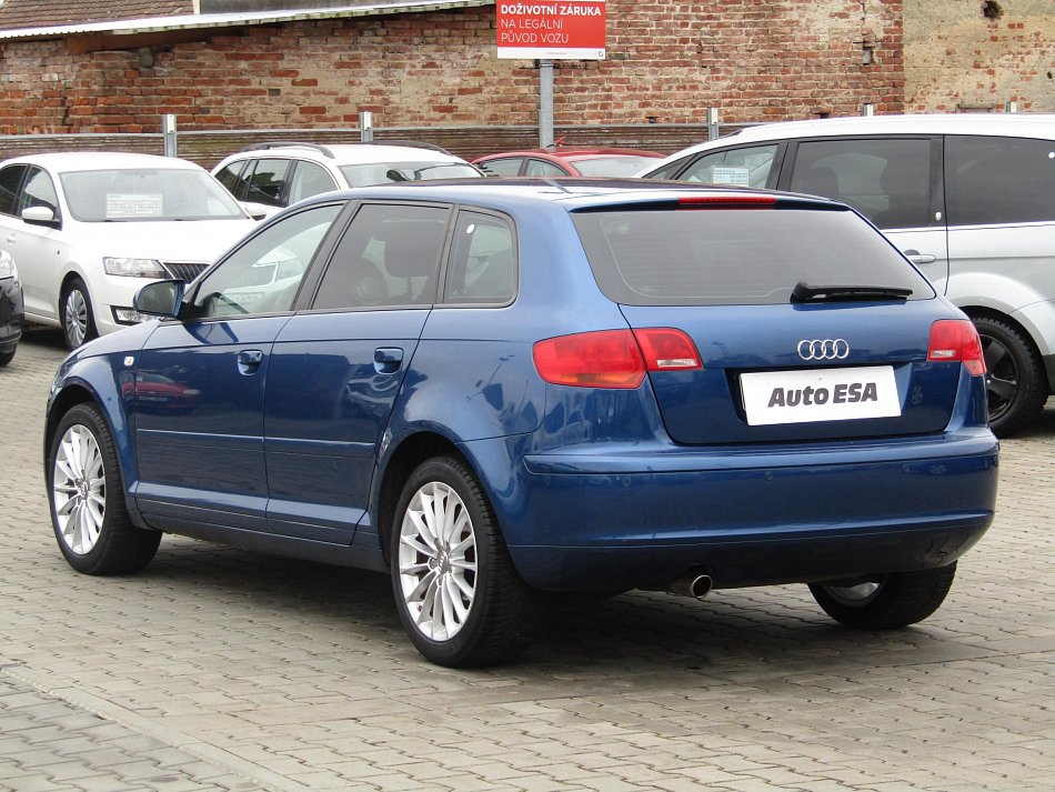 Audi A3 1.6i Attraction