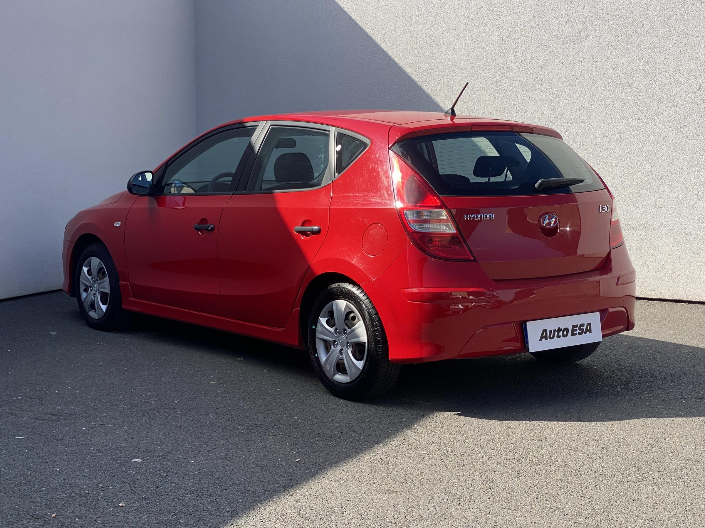 Hyundai i30, 2010 - pohled č. 6