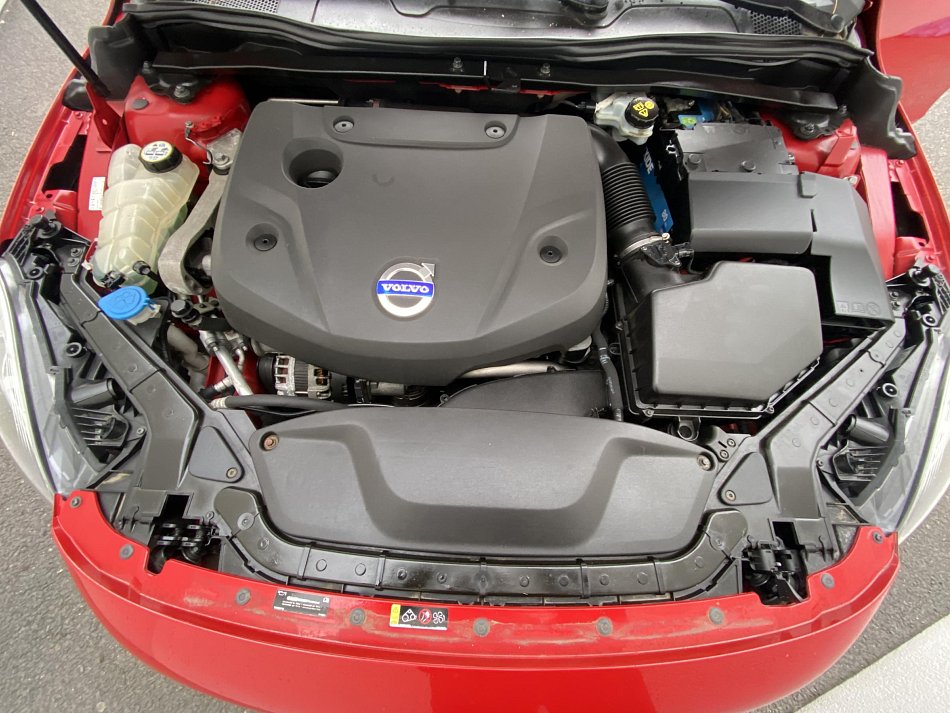 Volvo V40 2.0 D4 