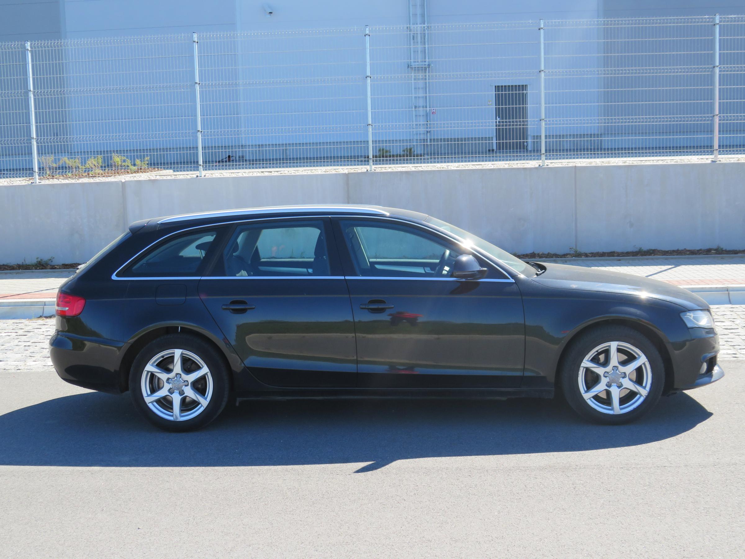 Audi A4, 2008 - pohled č. 4