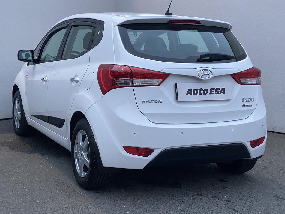 Hyundai Ix20 1.6 i Trikolor