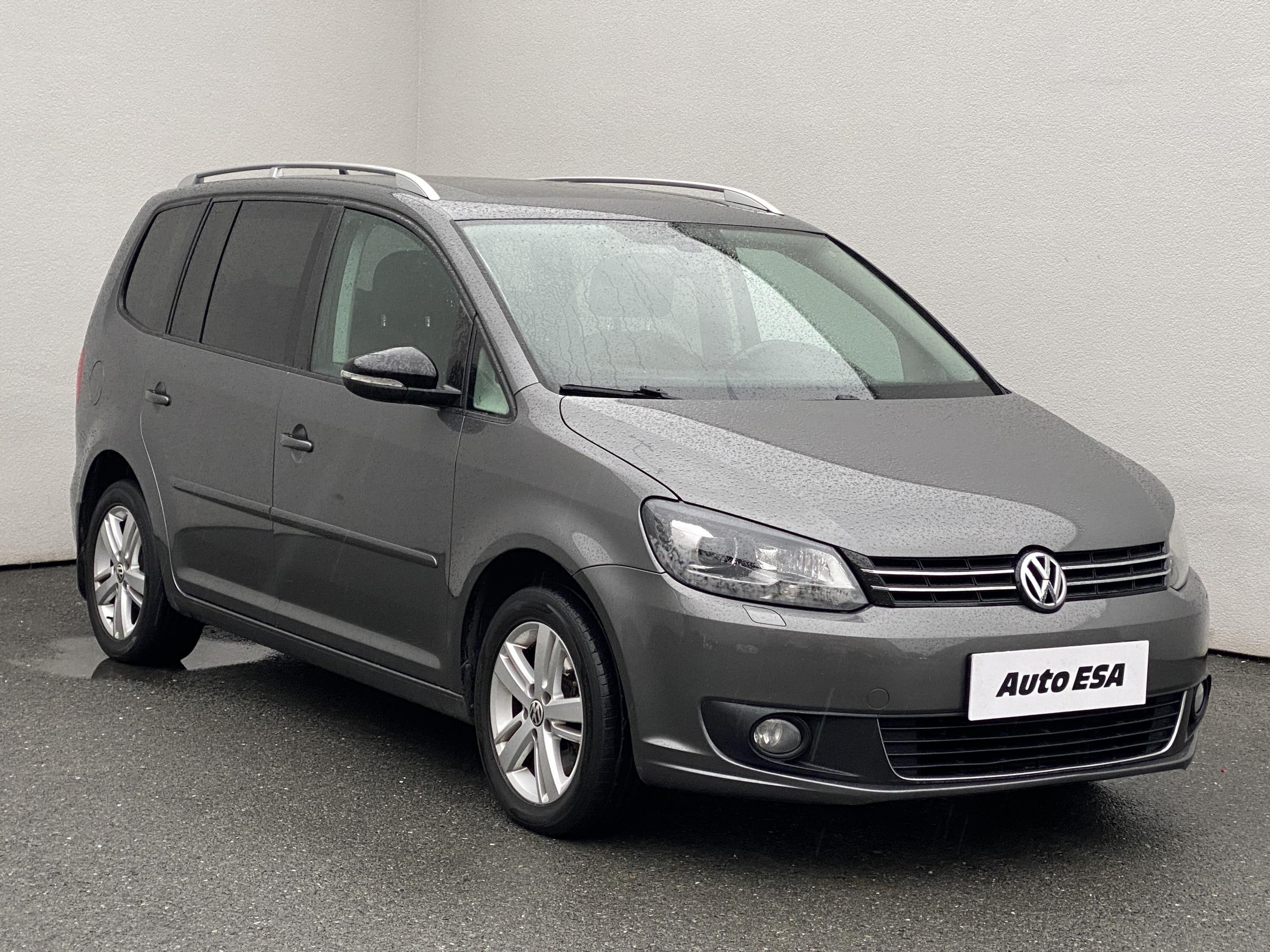 Volkswagen Touran, 2012 - celkový pohled