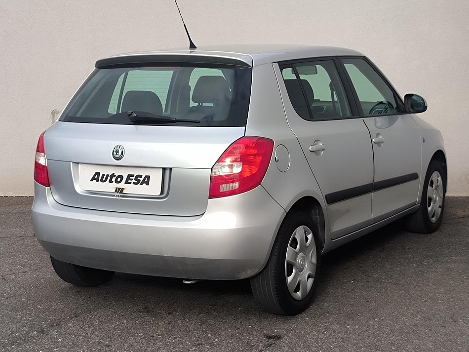 Škoda Fabia II 1.4 16V Ambiente