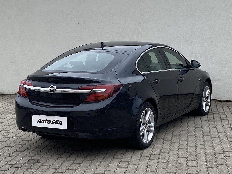 Opel Insignia 2.0 CDTi 