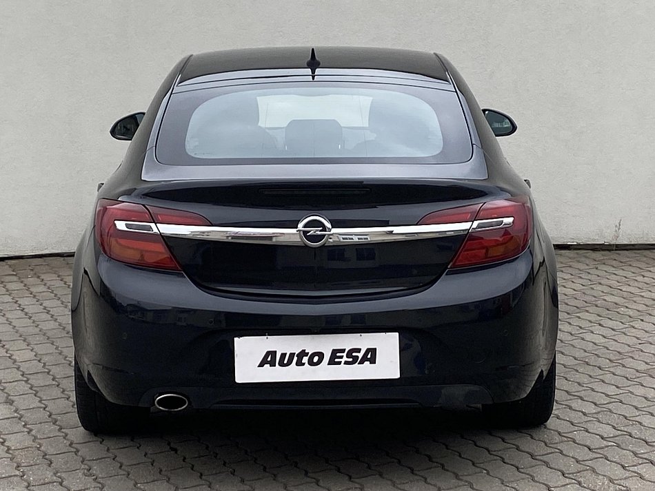 Opel Insignia 2.0 CDTi 