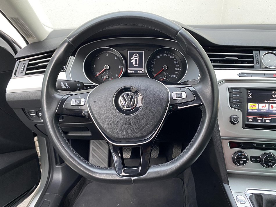 Volkswagen Passat 2.0 TDi 