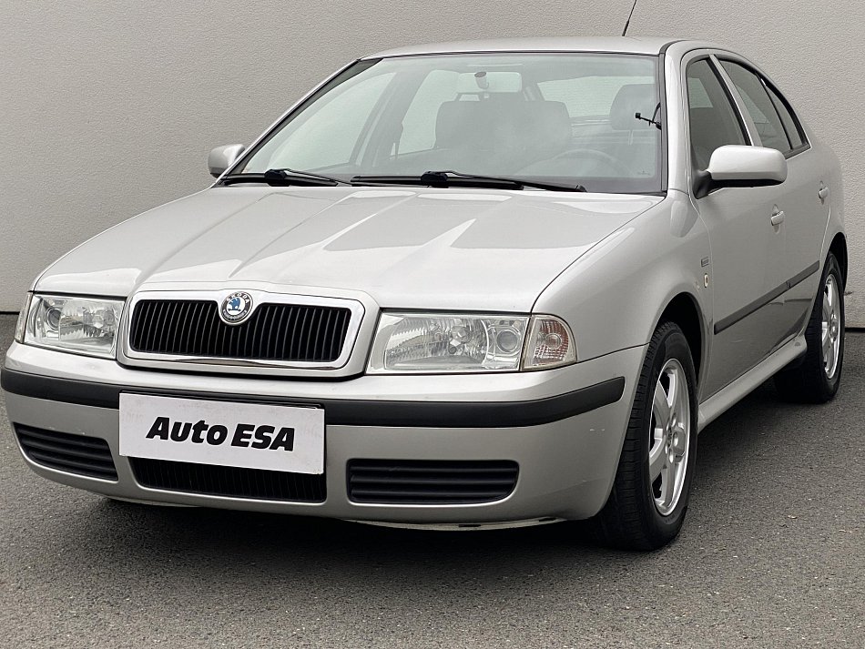 Škoda Octavia 2.0i 