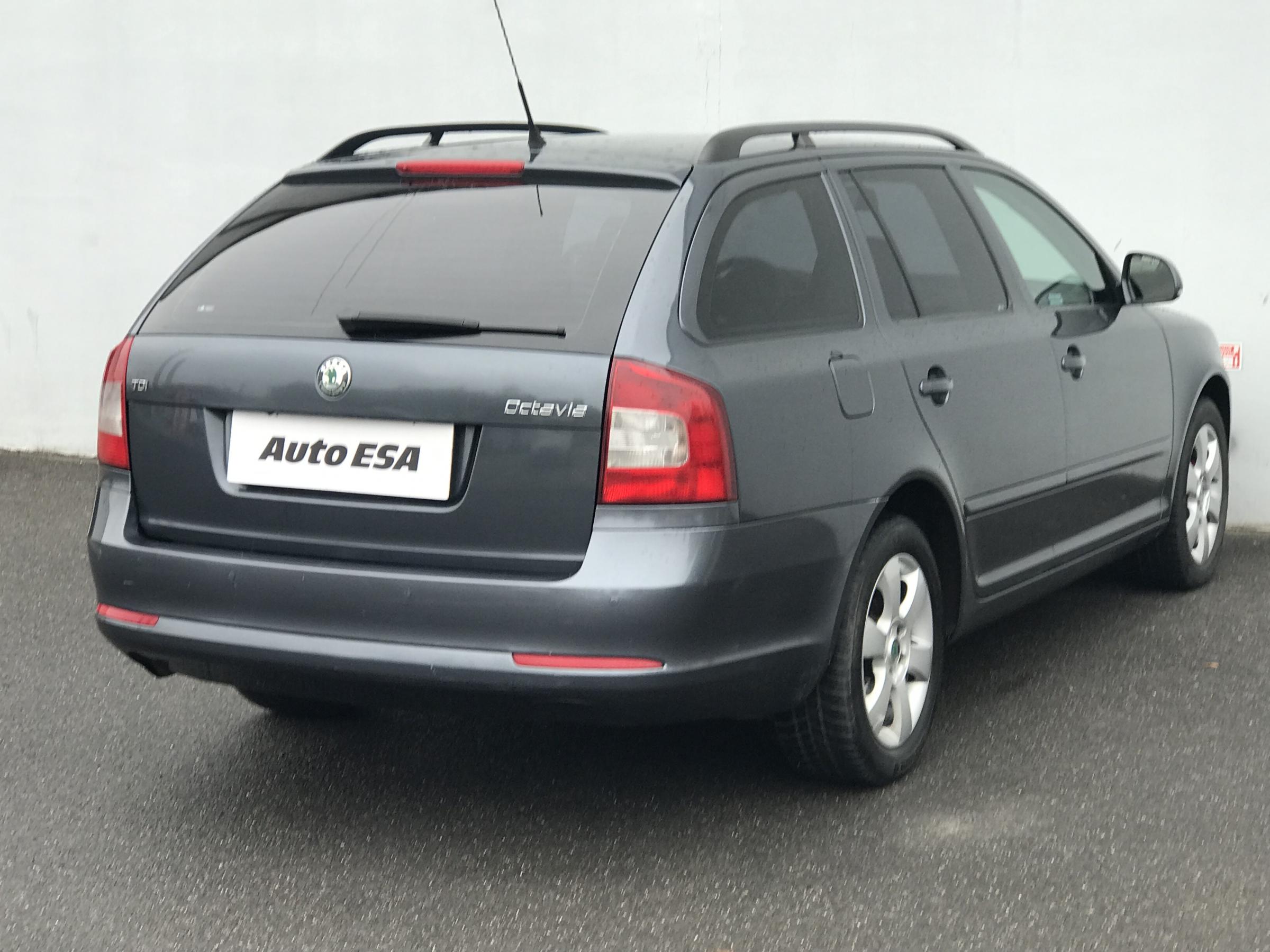 Škoda Octavia II, 2010 - pohled č. 6