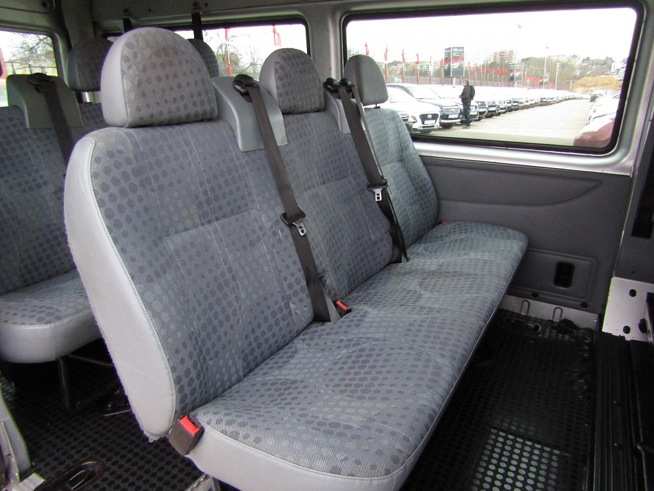 Ford Transit 2.2TDCi  L3H2 9míst