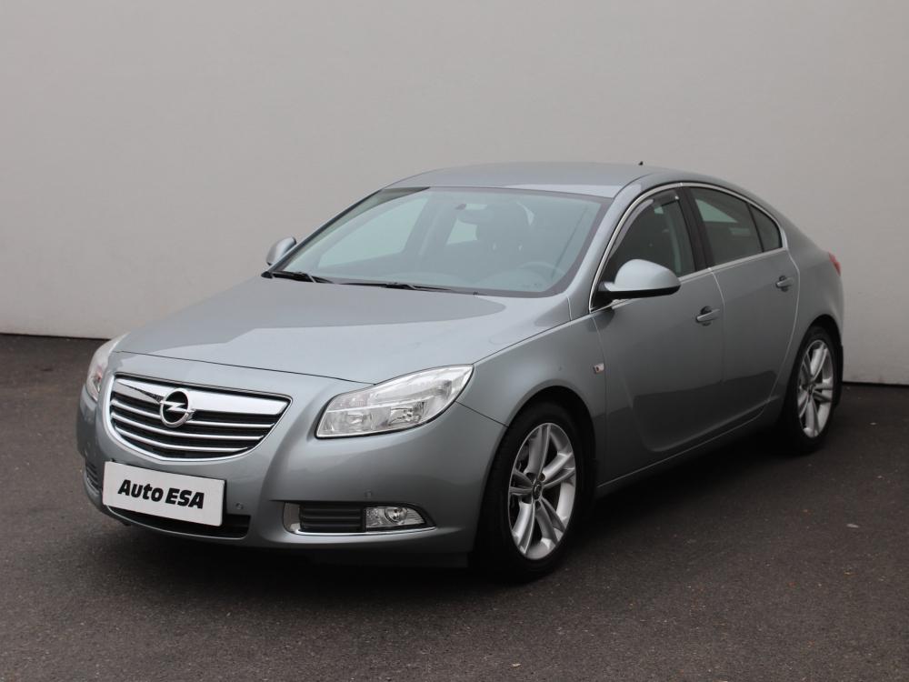 Opel Insignia, 2012 - pohled č. 3