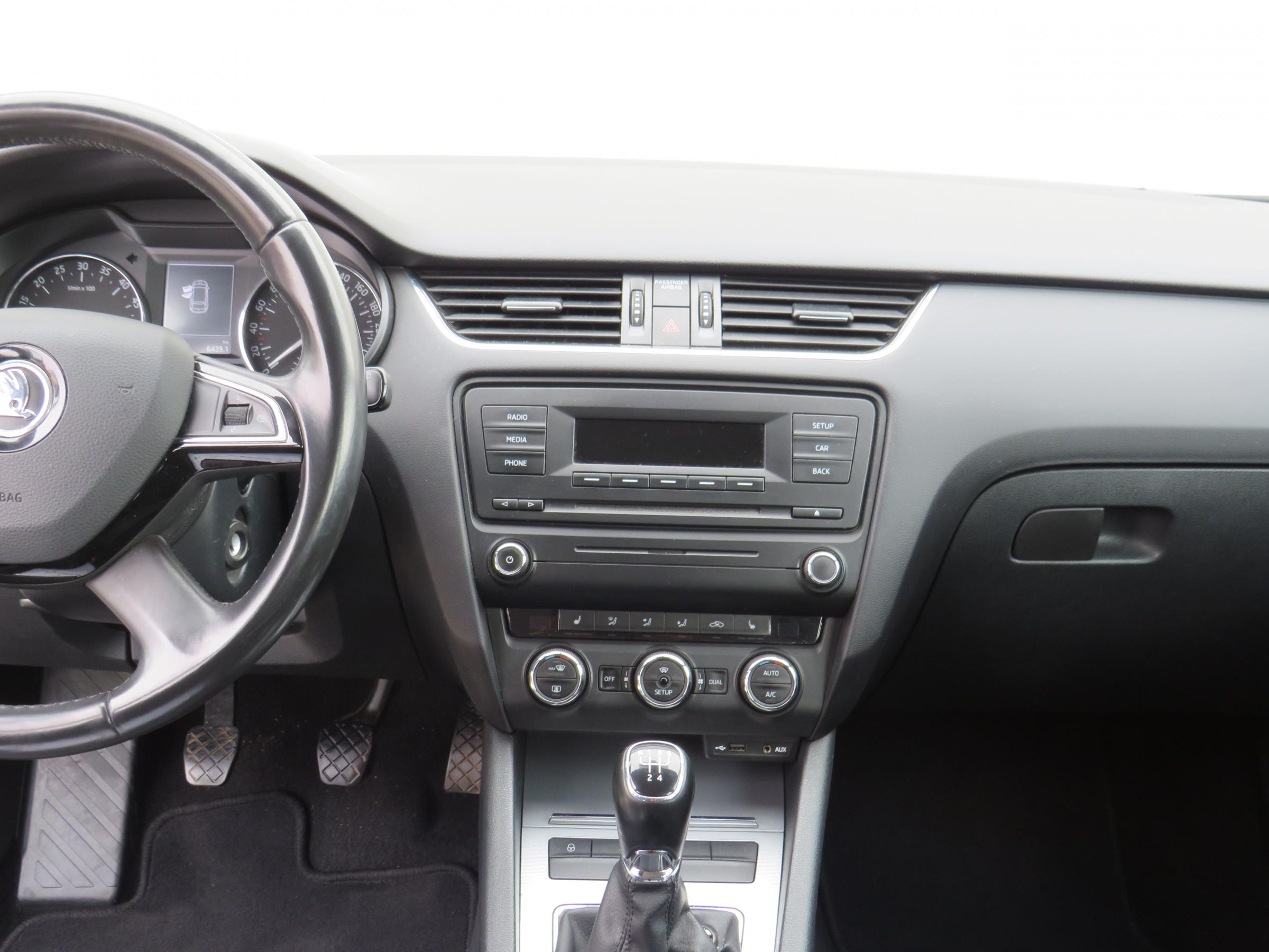 Škoda Octavia III, 2014 - pohled č. 10