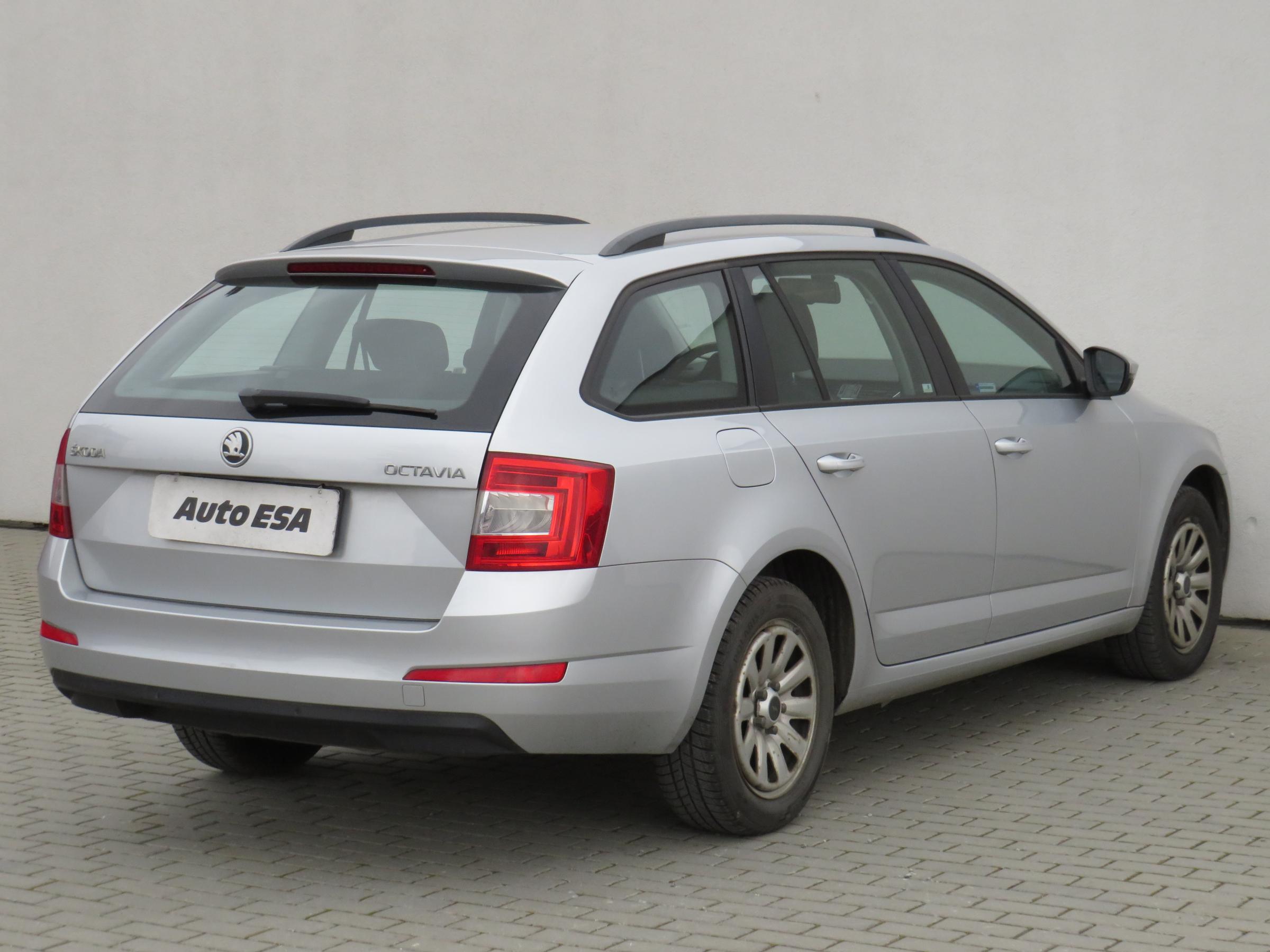 Škoda Octavia III, 2014 - pohled č. 4