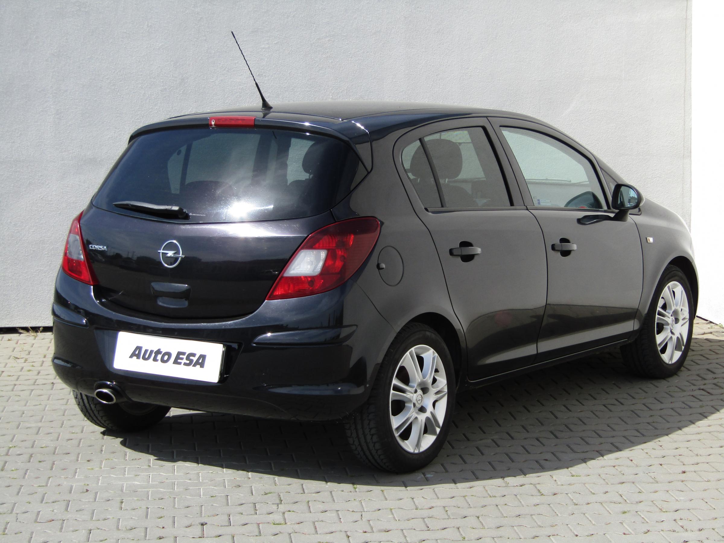 Opel Corsa, 2010 - pohled č. 4
