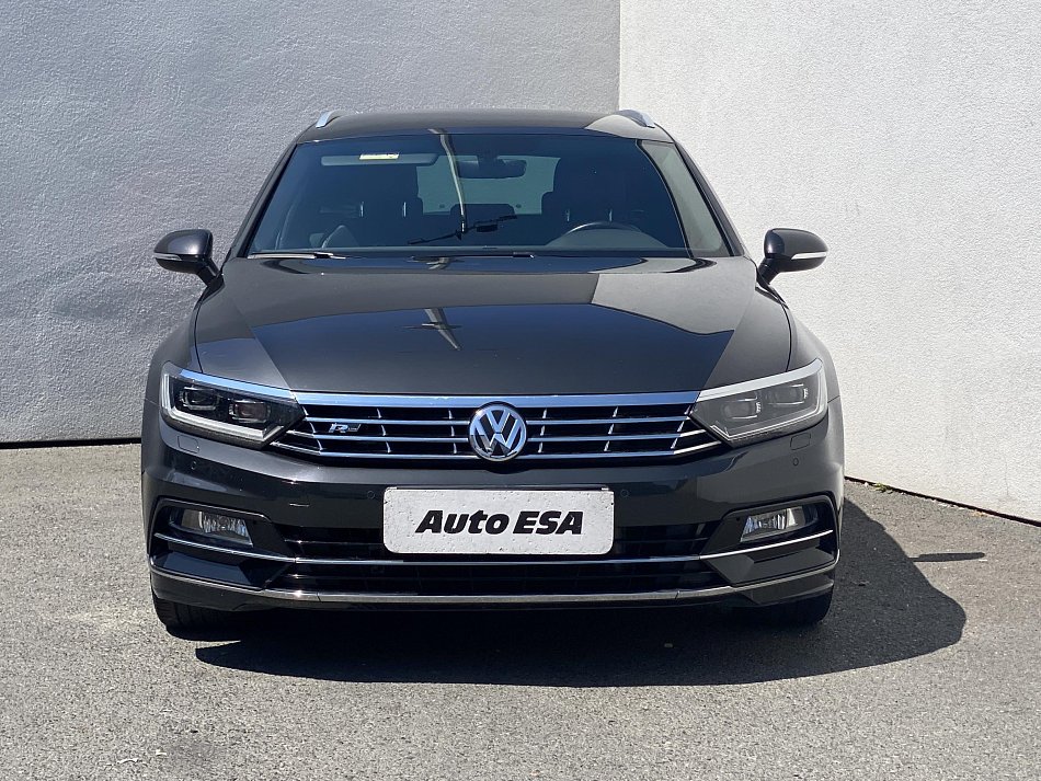 Volkswagen Passat 2.0TDi R-Line