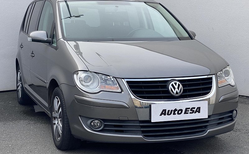 Volkswagen Touran 1.6 Trendline 7míst