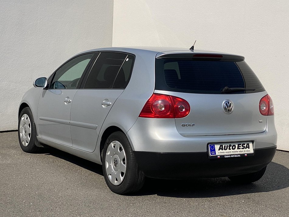 Volkswagen Golf 1.6i 