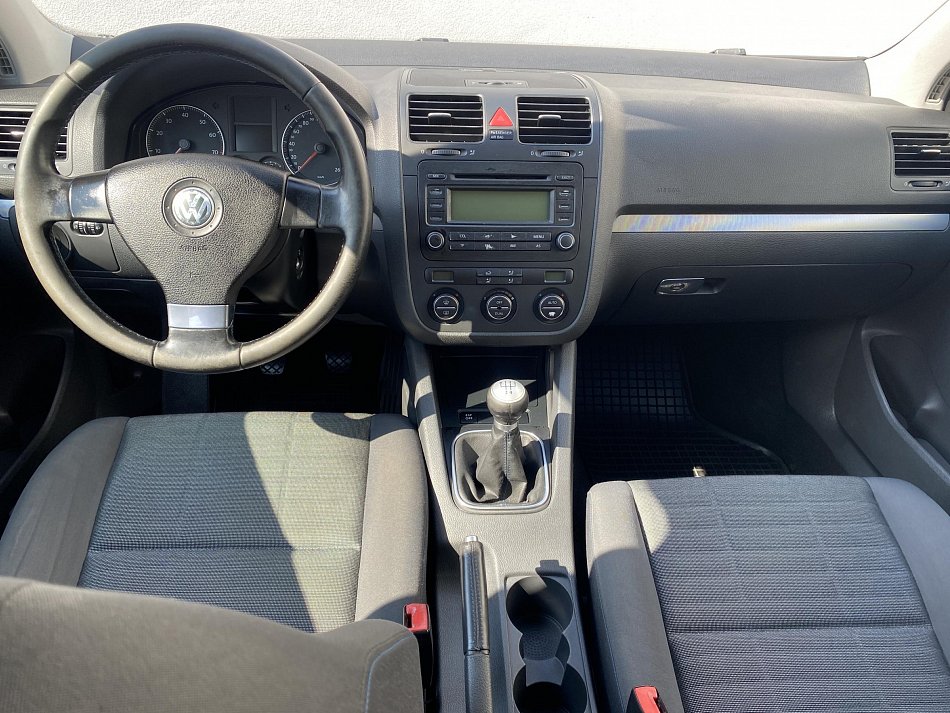 Volkswagen Golf 1.6i 