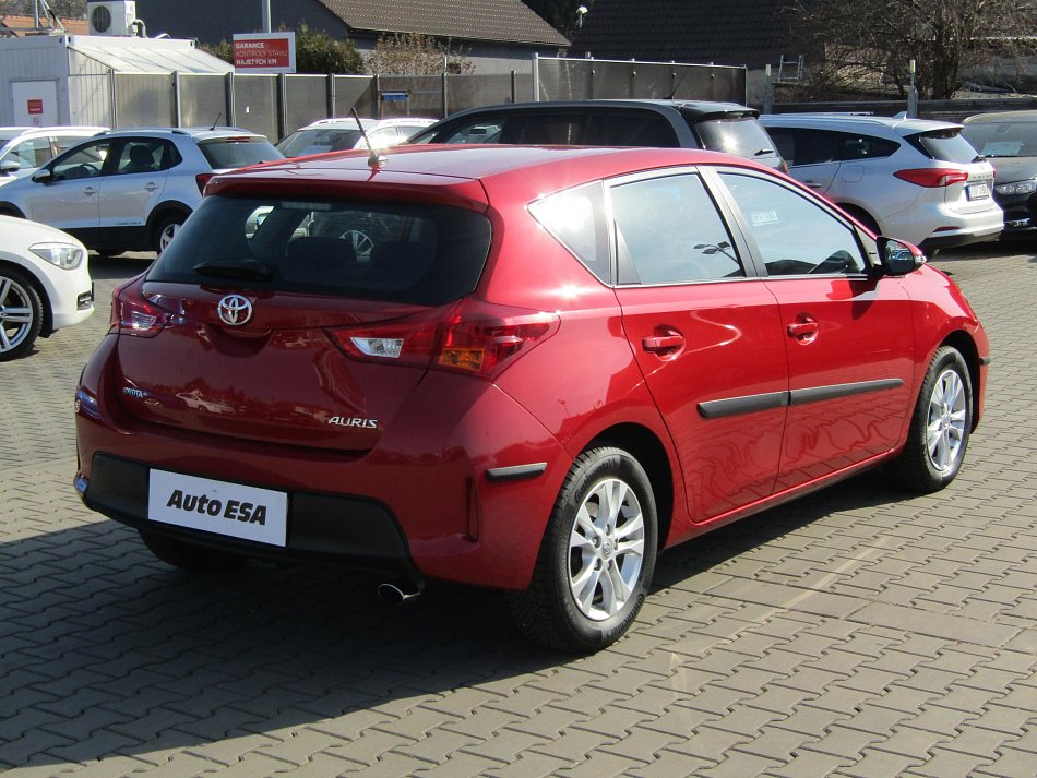 Toyota Auris 1.6VVT-i 