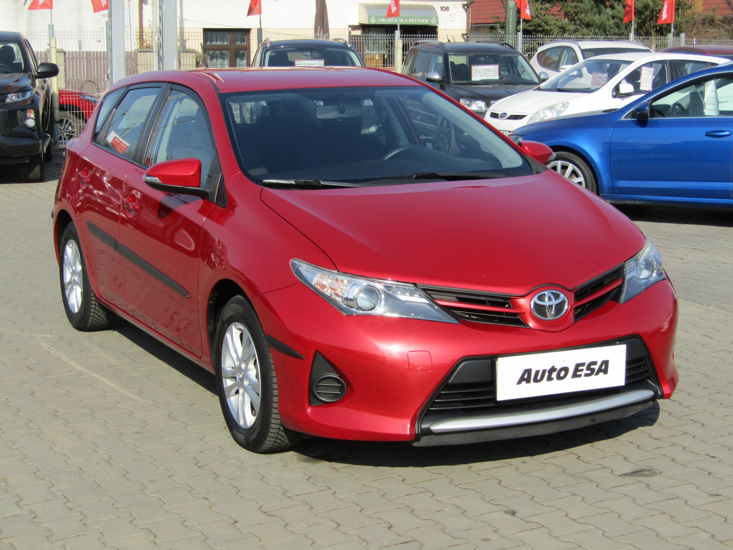 Toyota Auris, 2013