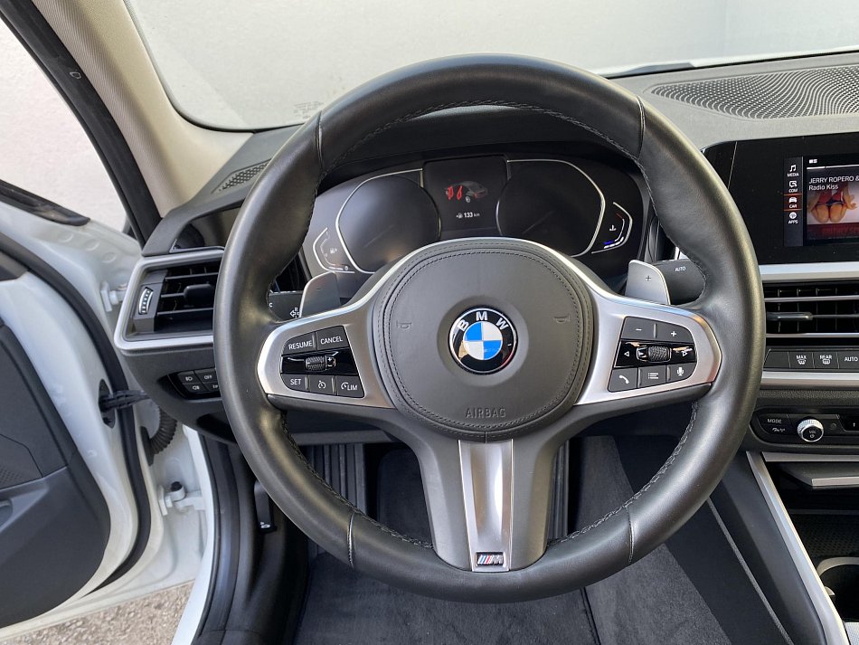 BMW Řada 3 2.0i  330i