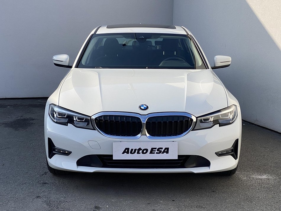 BMW Řada 3 2.0i  330i