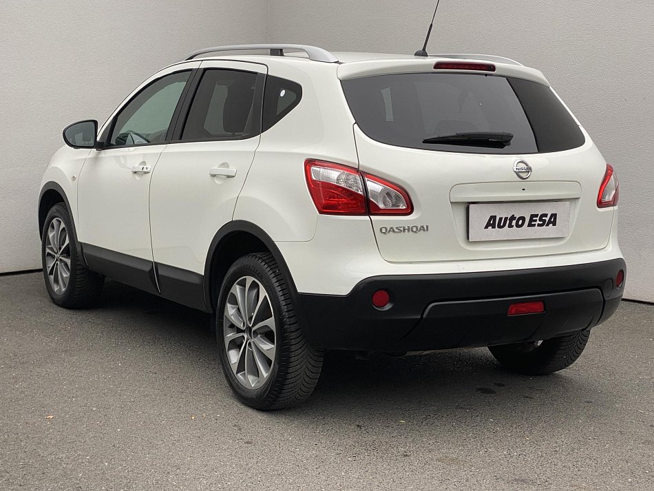 Nissan Qashqai 2.0i Tekna 4X4