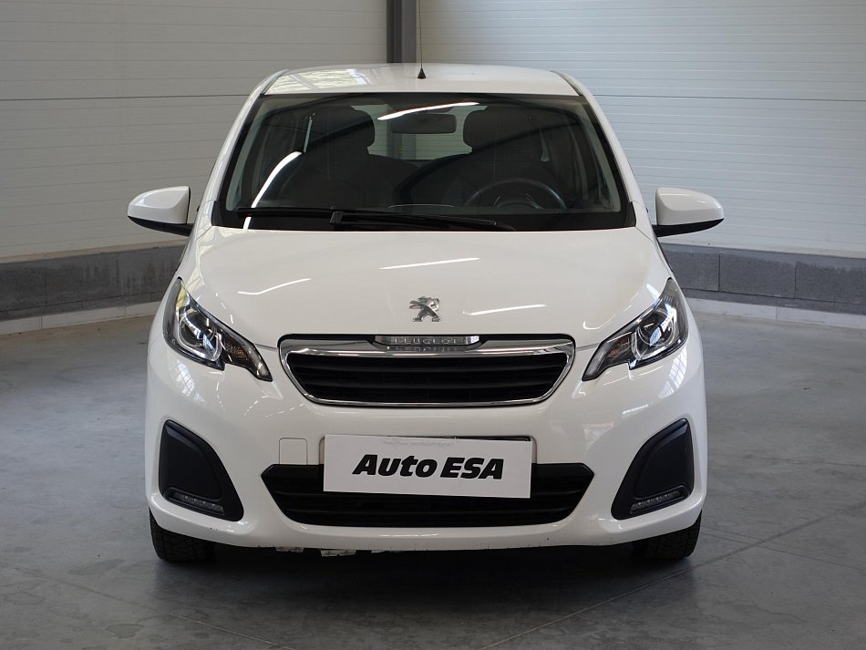 Peugeot 108 1.0i 