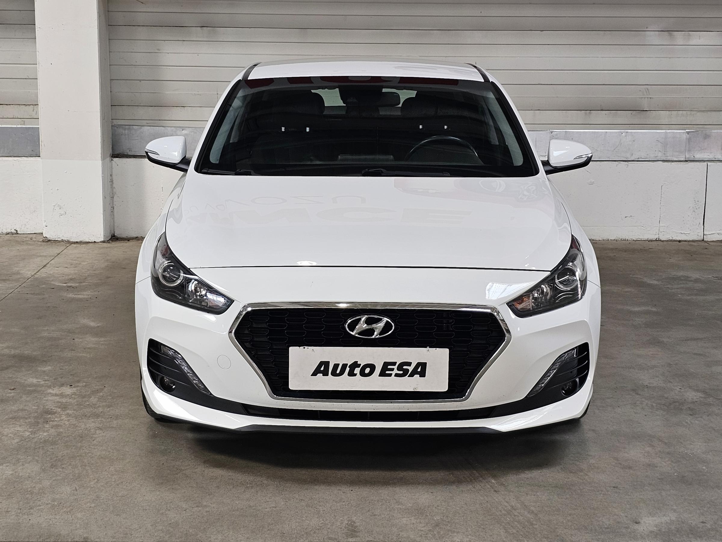 Hyundai i30, 2018 - pohled č. 2