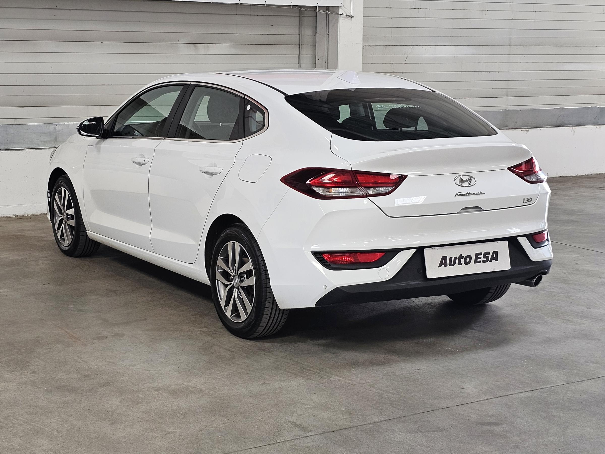 Hyundai i30, 2018 - pohled č. 6