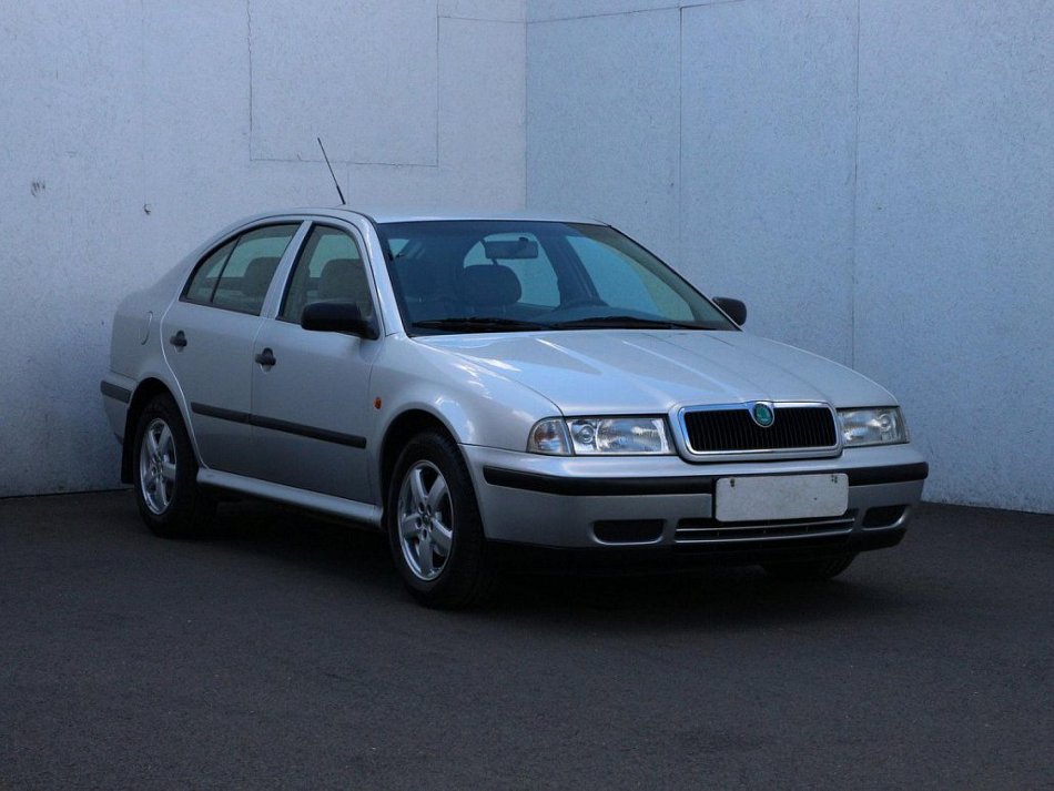 Škoda Octavia 1.8i 