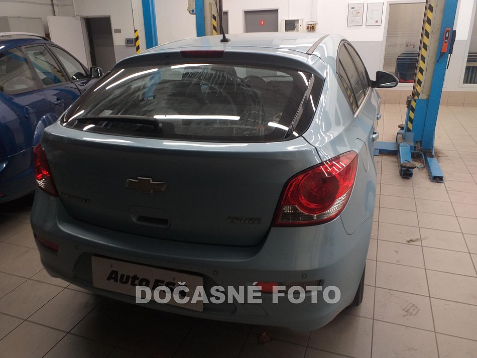 Chevrolet Cruze 1.8 