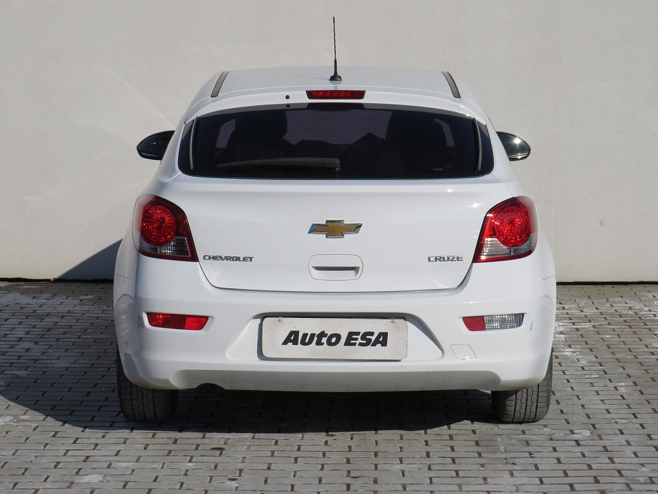 Chevrolet Cruze 1.6 i 