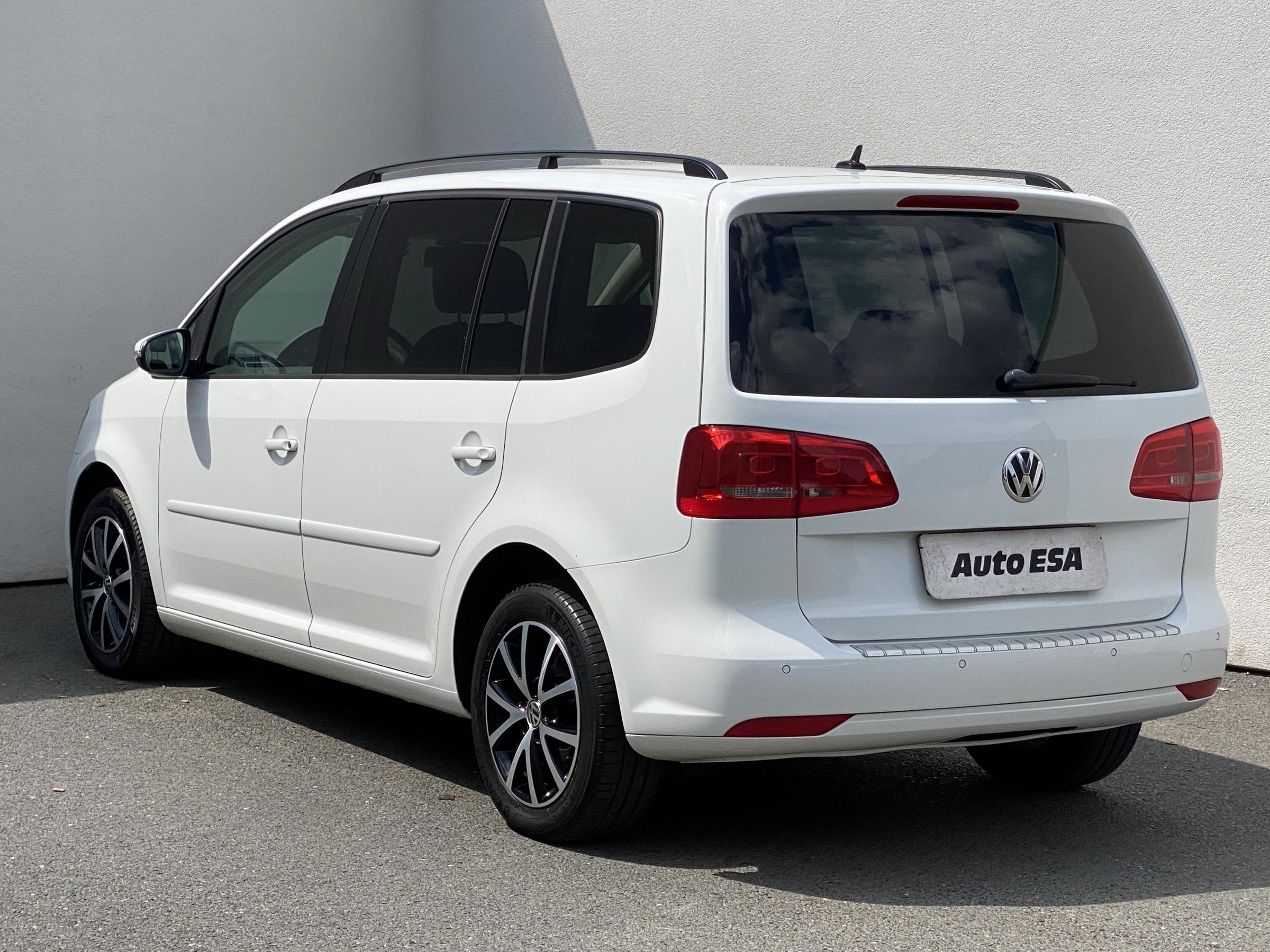 Volkswagen Touran, 2015 - pohled č. 6