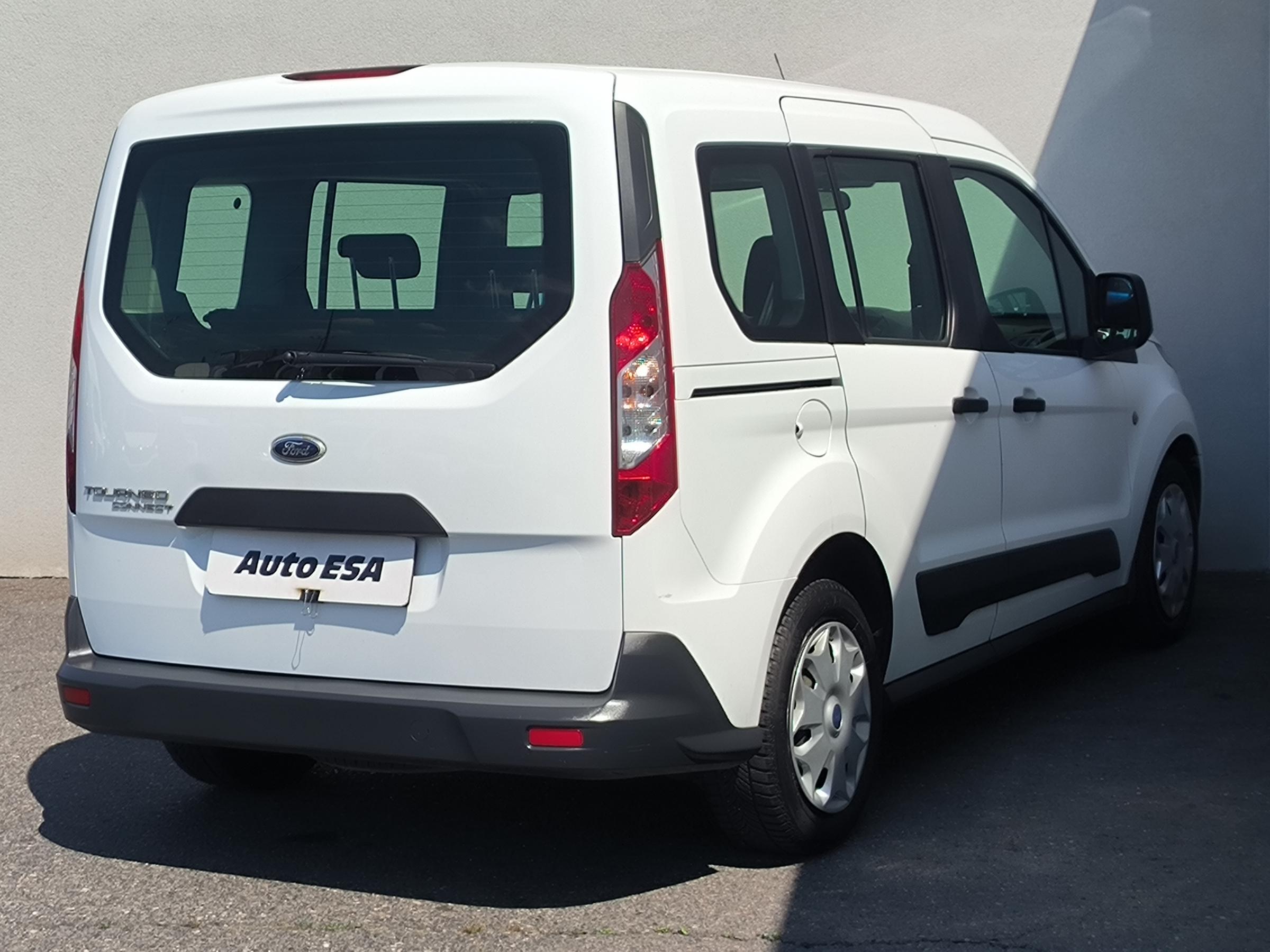 Ford Tourneo Connect, 2016 - pohled č. 4