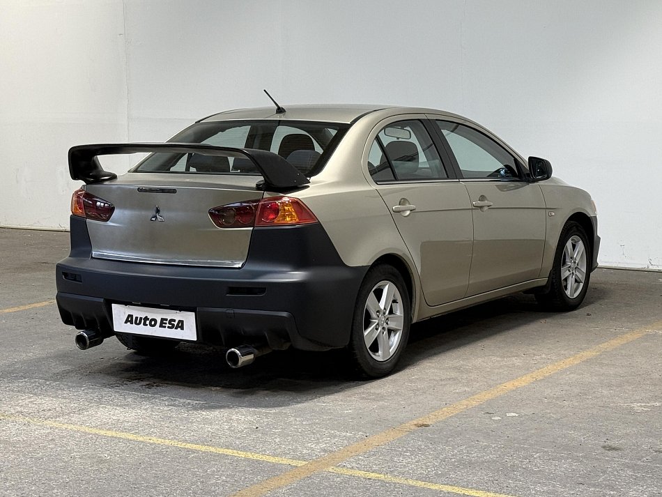 Mitsubishi Lancer 1.5i 