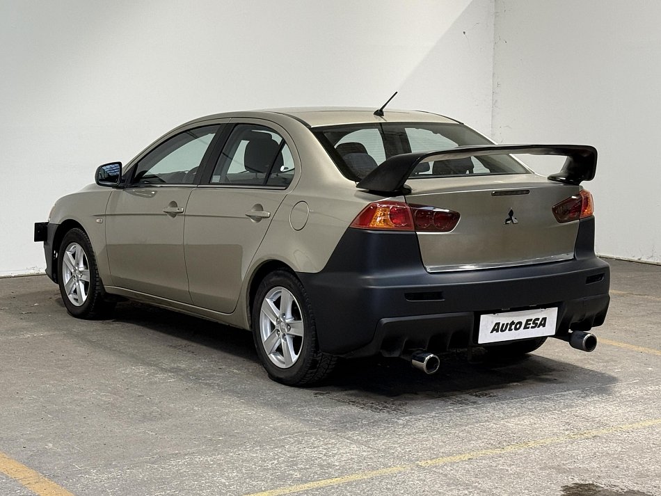 Mitsubishi Lancer 1.5i 